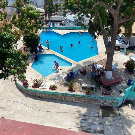 Casa De Huespedes Walton Hotel Acapulco Eksteriør billede
