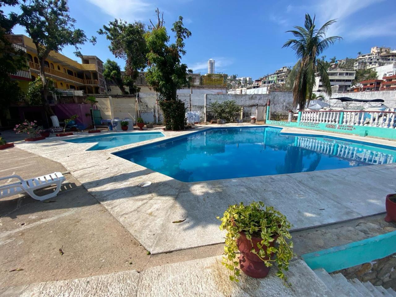 Casa De Huespedes Walton Hotel Acapulco Eksteriør billede