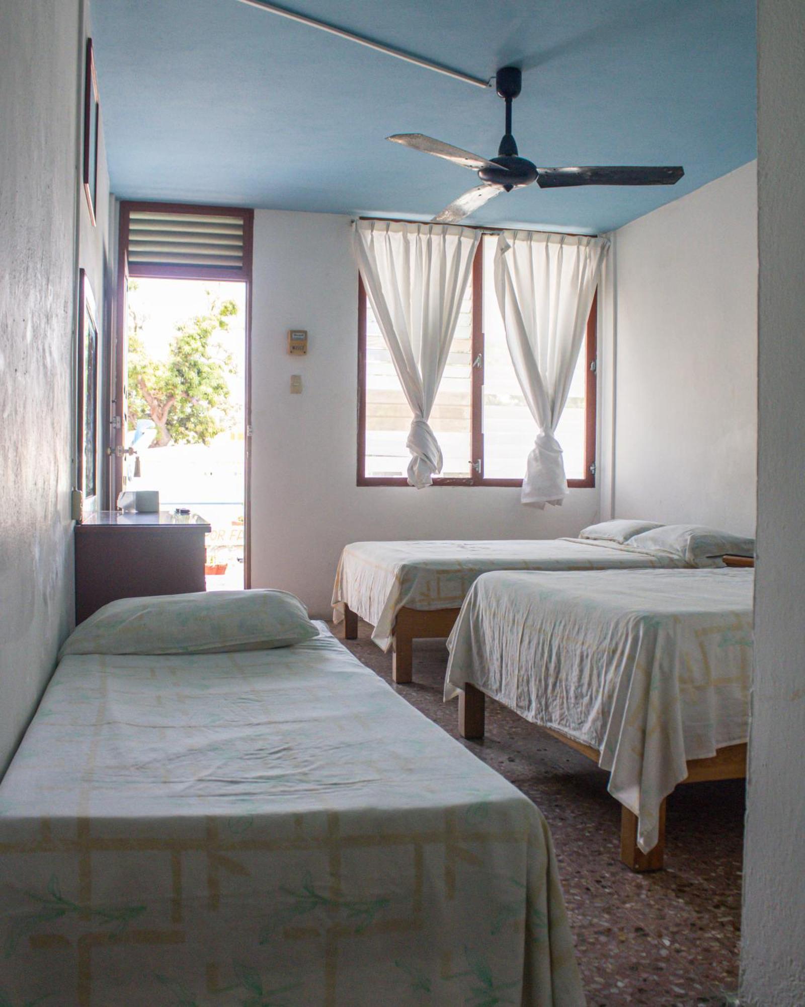 Casa De Huespedes Walton Hotel Acapulco Eksteriør billede