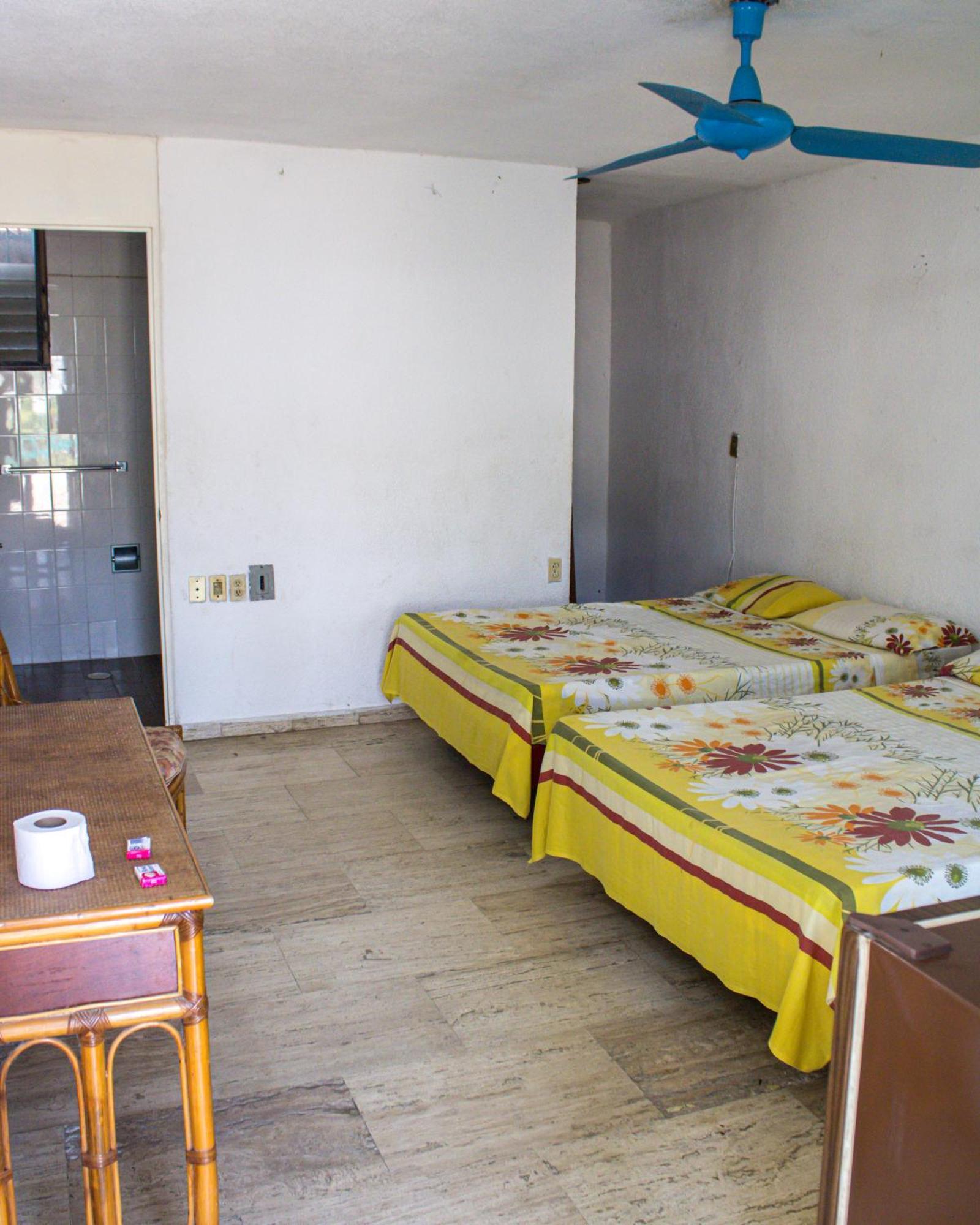 Casa De Huespedes Walton Hotel Acapulco Eksteriør billede