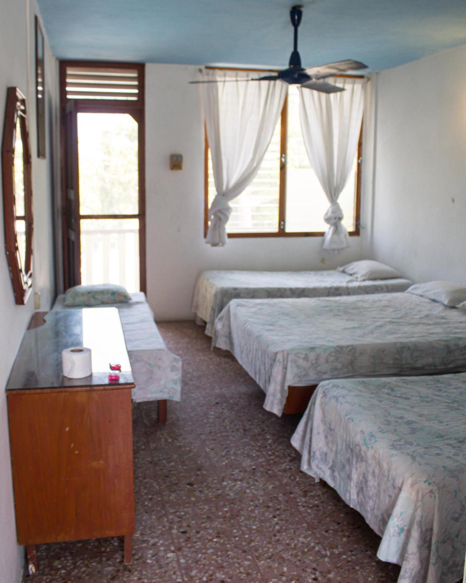 Casa De Huespedes Walton Hotel Acapulco Eksteriør billede